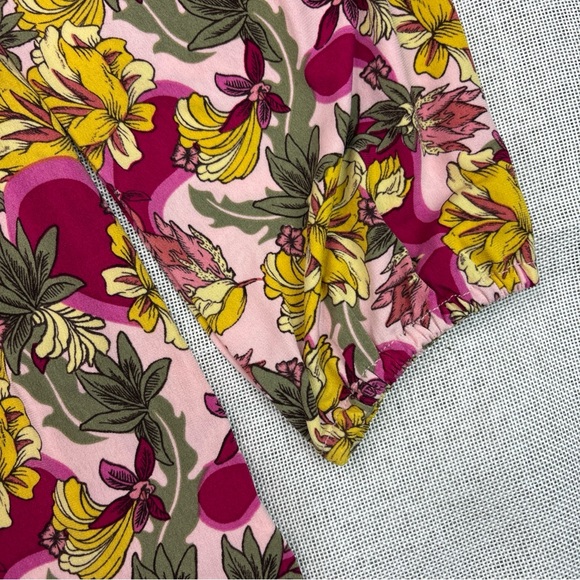 Jm Collection Women's 3/4 Sleeve V-Neck Top Size XXL - Picture 3 of 10